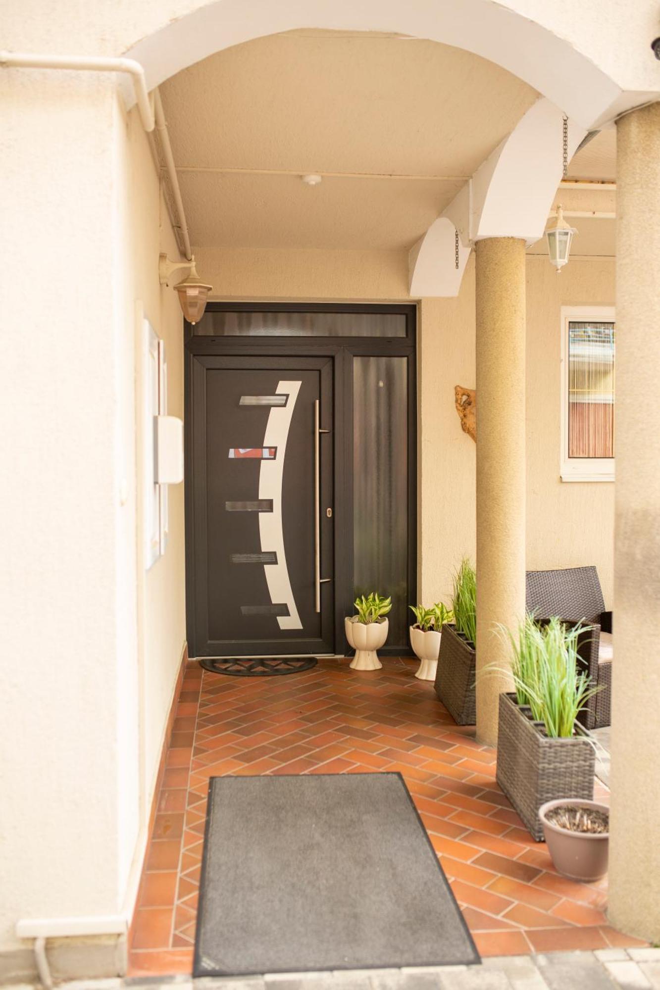 Huerkecz Apartmanhaz Hévíz 외부 사진