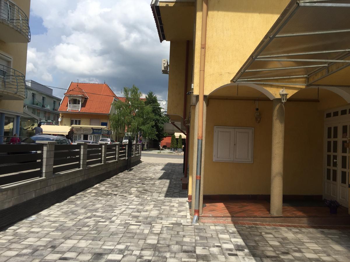 Huerkecz Apartmanhaz Hévíz 외부 사진
